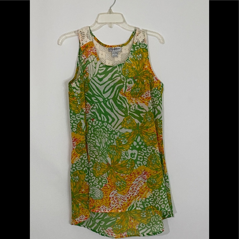 Signature ladies sleeveless top w/ crochet back large100% polyester Boho Resort